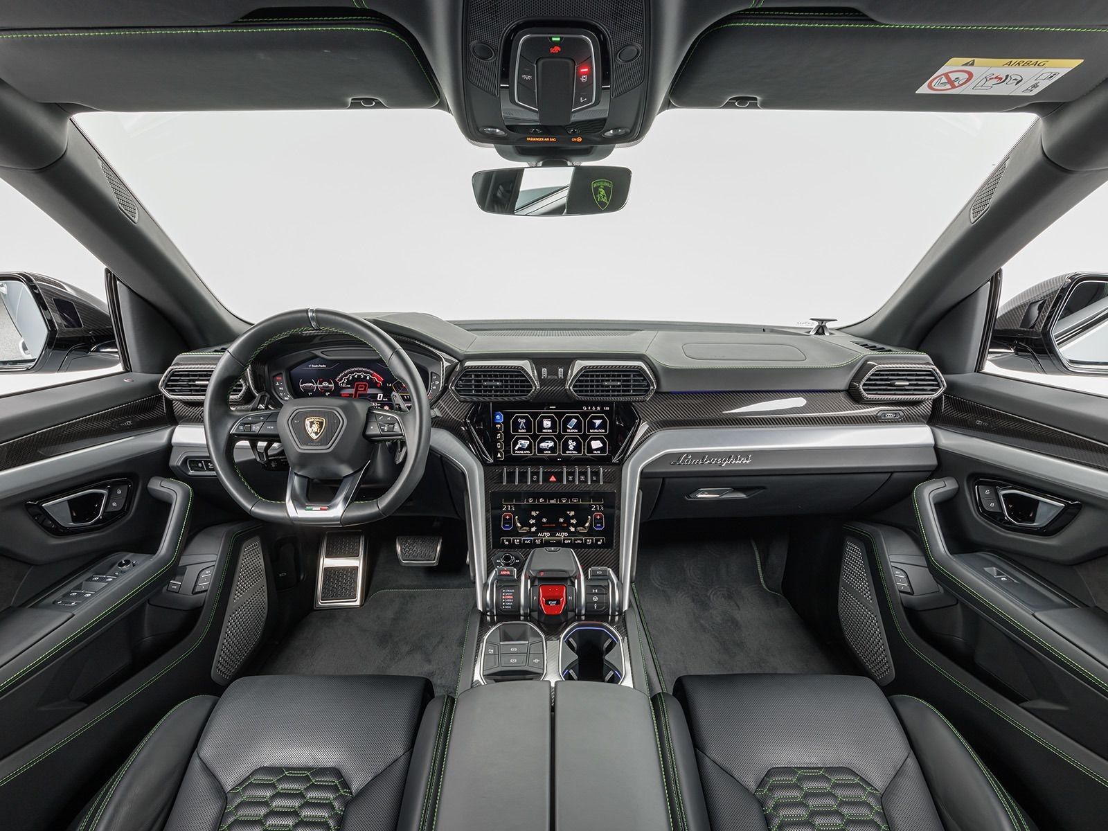 Lamborghini Urus - Samsaru's Car Outlet