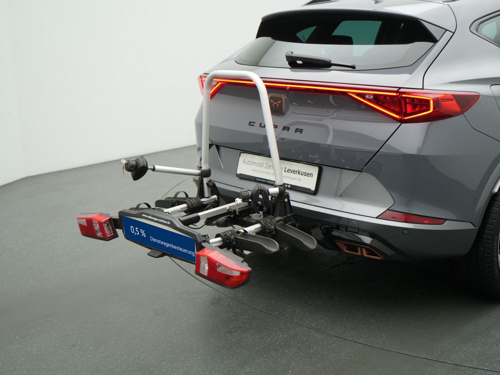 Cupra Formentor VZ e-Hybrid PANO AHK ACC NAVI LEDER