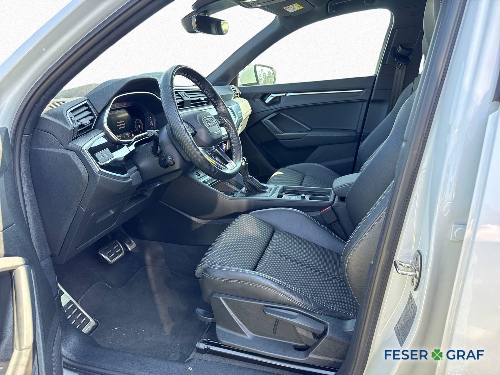Audi Q3 Sportback 40 TFSI quattro S line - Samsaru's Car Outlet