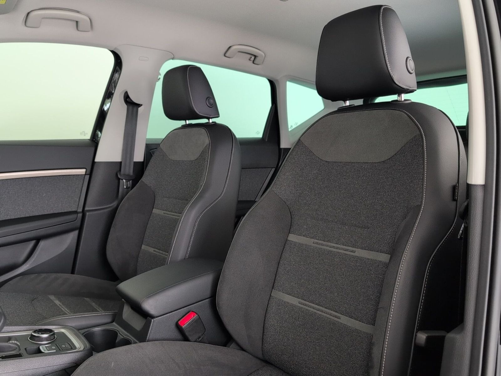 Seat Ateca 1.5 TSI DSG XPERIENCE Pa.:XL AHK-schw Navi