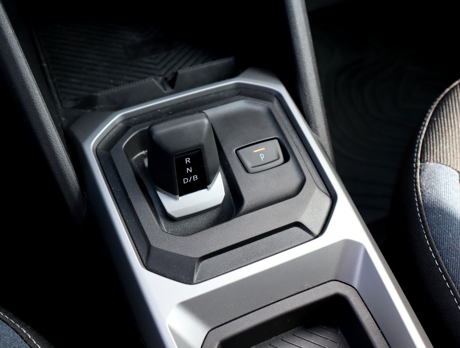 Dacia Duster III Hybrid 140 Journey - Samsaru's Car Outlet