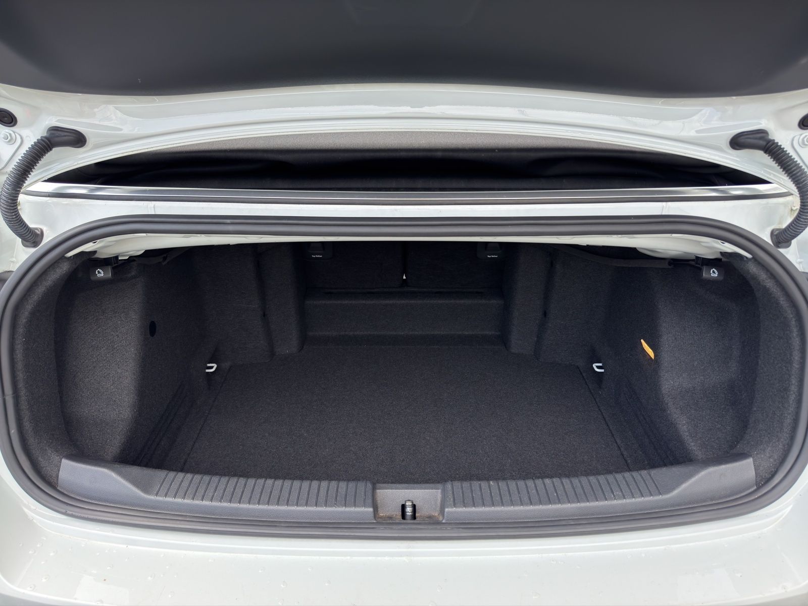 Volkswagen T-Roc Cabriolet Style 1.0 TSI 81kW - Samsaru's Car Outlet