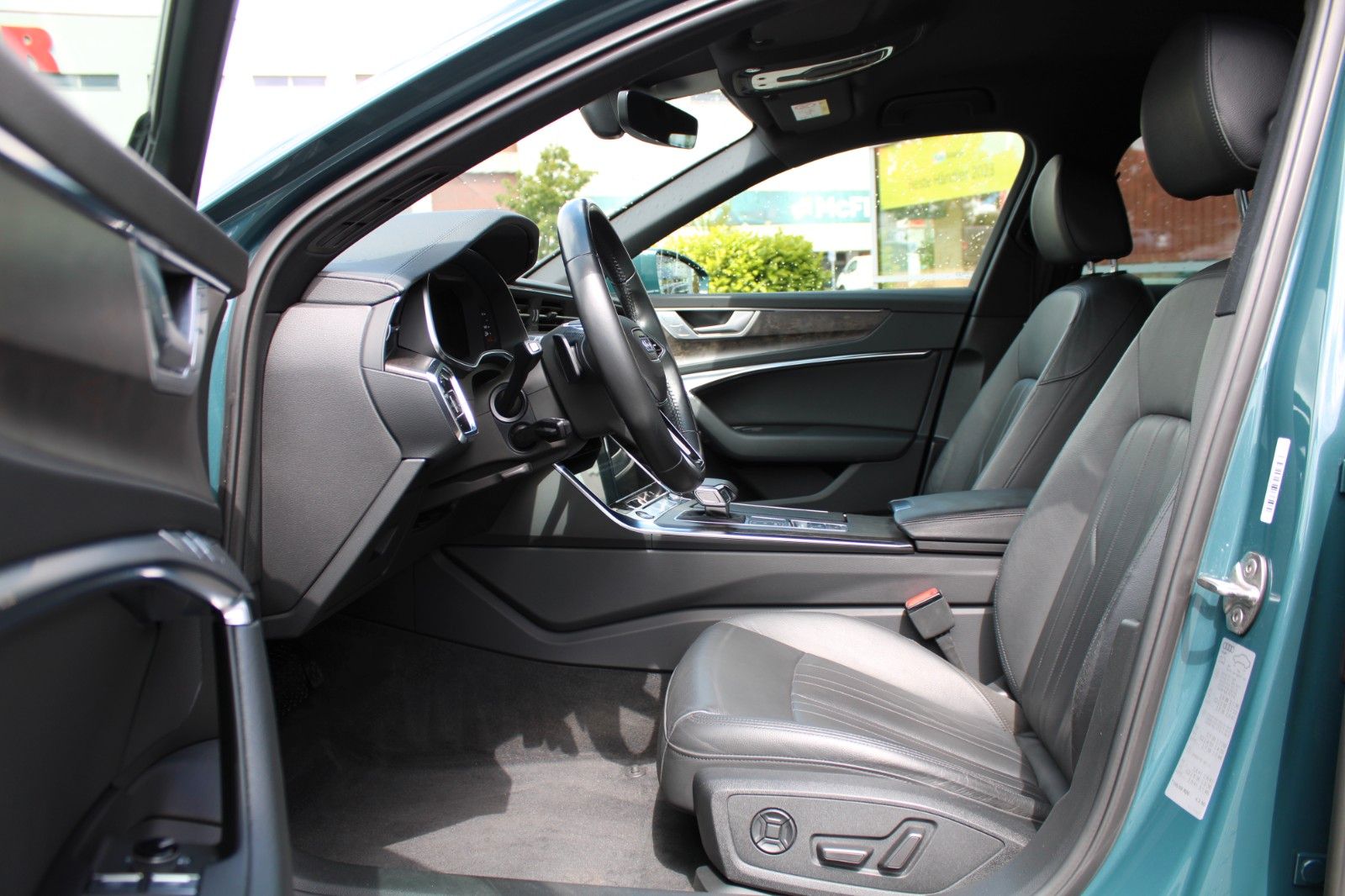 Audi A6 Avant 40 TDI qu. design - Samsaru's Car Outlet