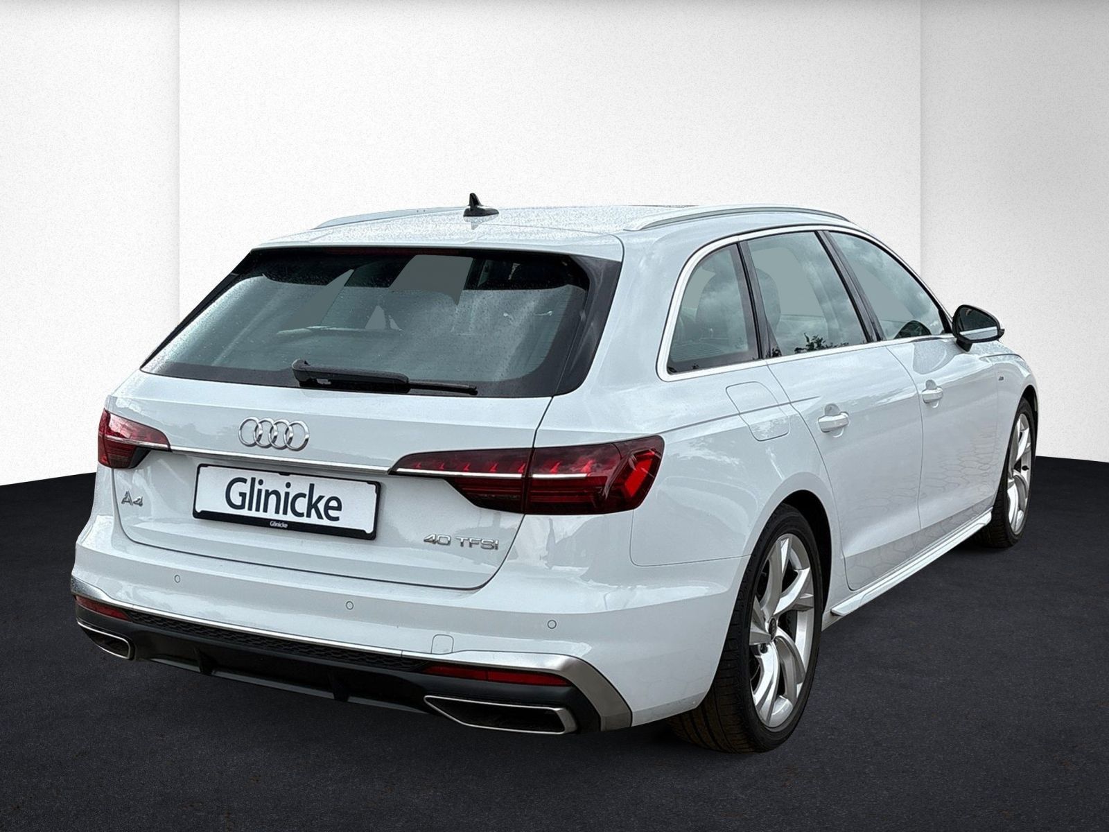 Audi A4 Avant 40 2.0 TFSI S line - Samsaru's Car Outlet