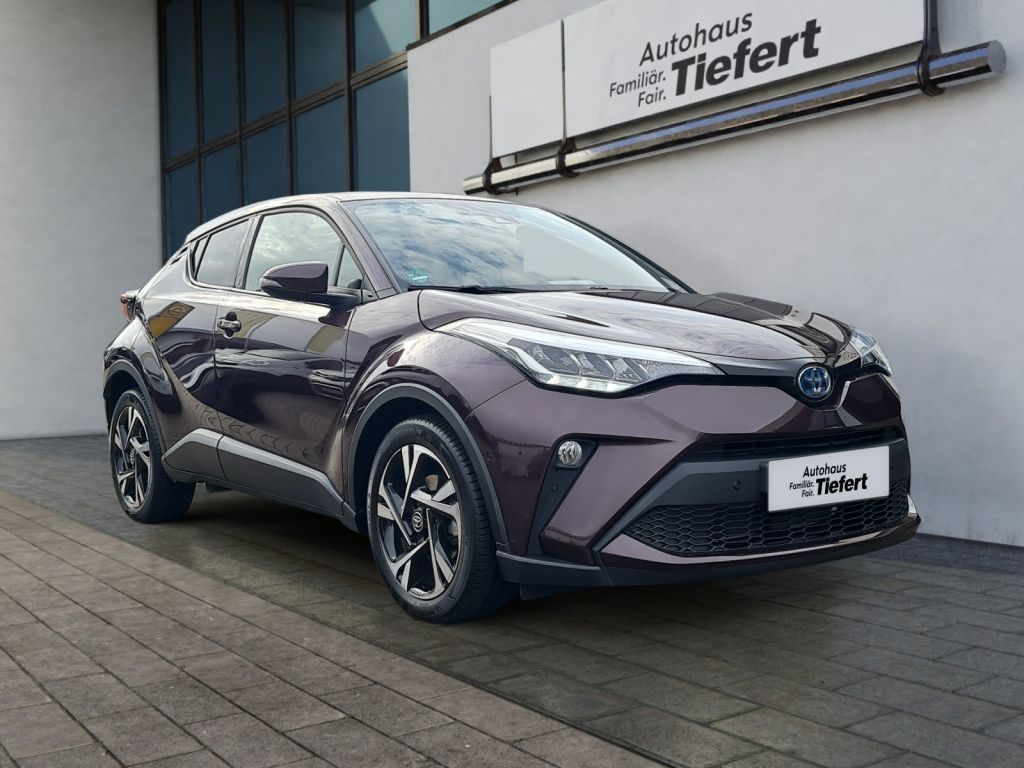 Toyota C-HR Hybrid - Samsaru's Car Outlet