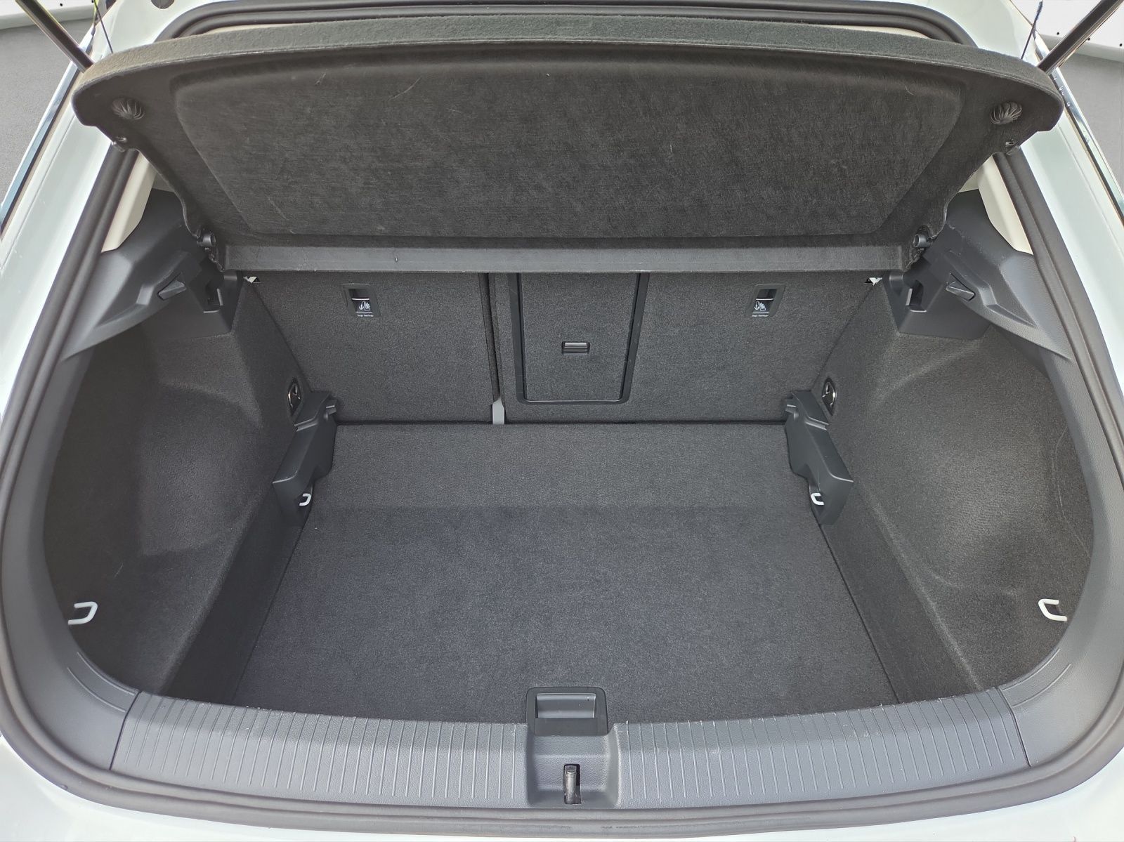 Volkswagen T-ROC 1.5 TSI STYLE - Samsaru's Car Outlet