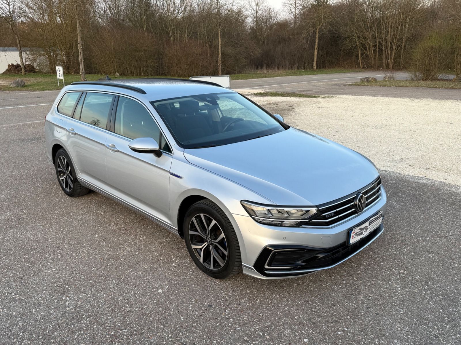 Volkswagen Passat Variant GTE Business - Samsaru's Car Outlet
