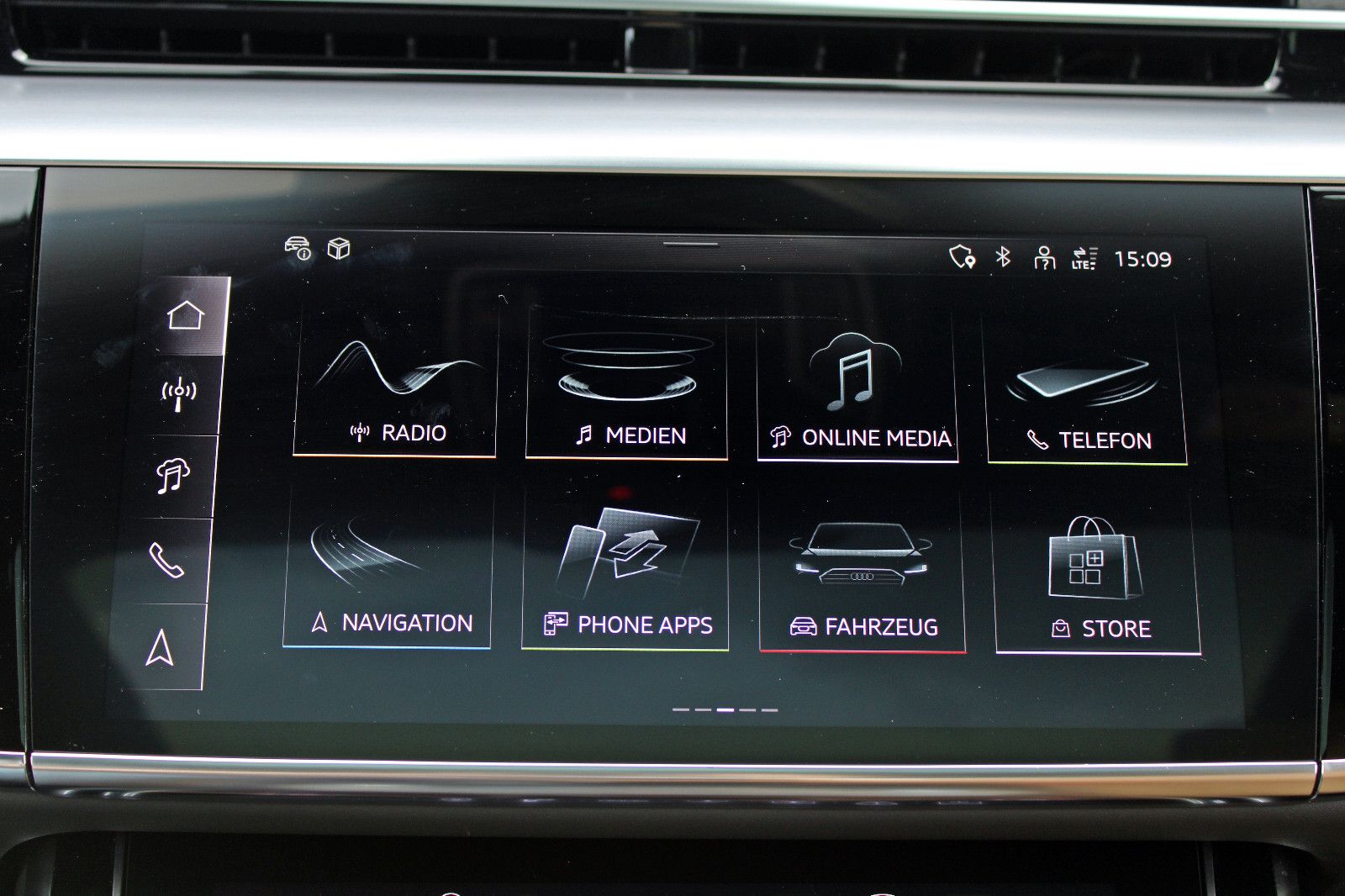 Audi A8 55TFSI quattro - Samsaru's Car Outlet