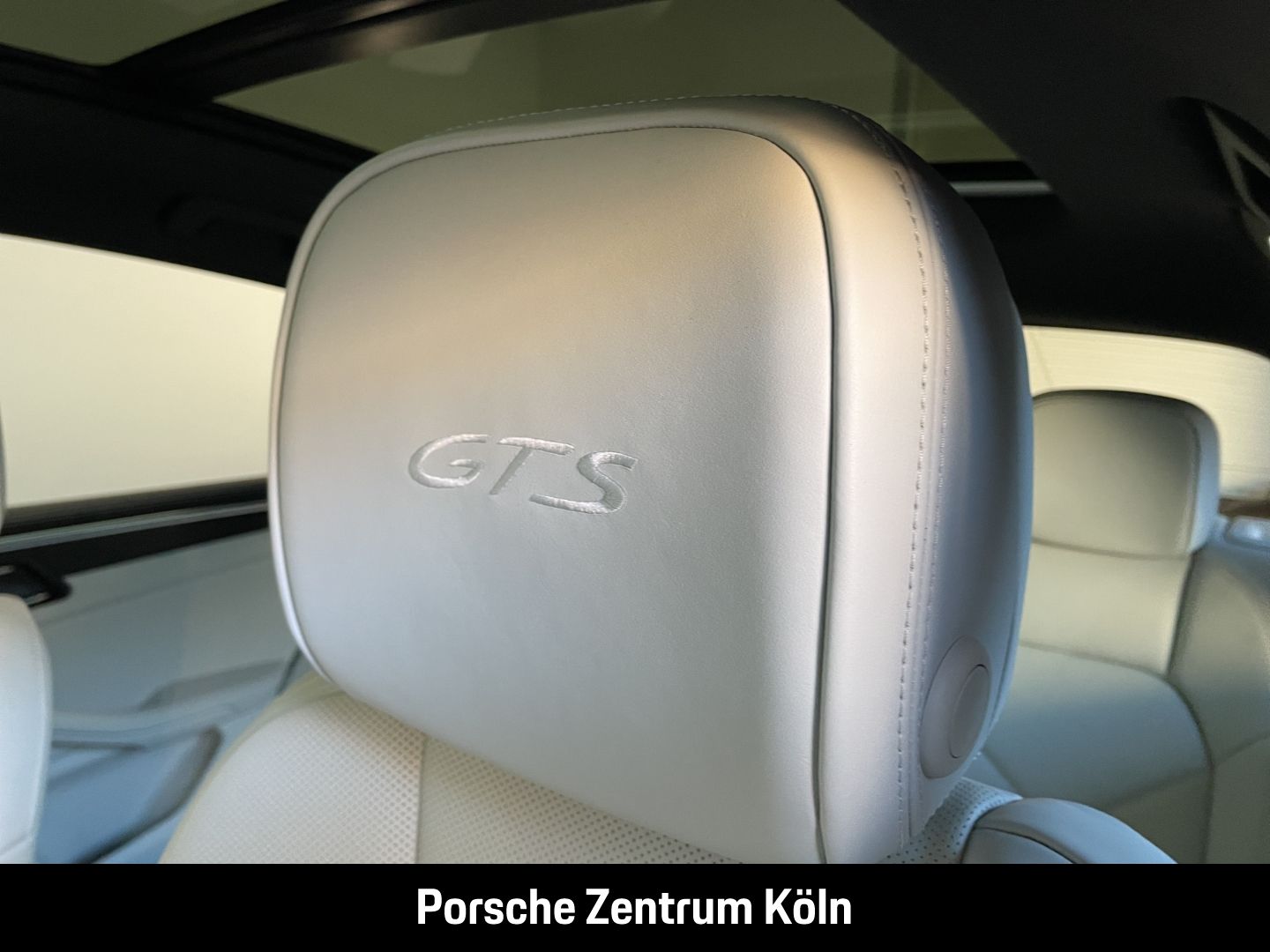 Porsche Macan GTS - Samsaru's Car Outlet