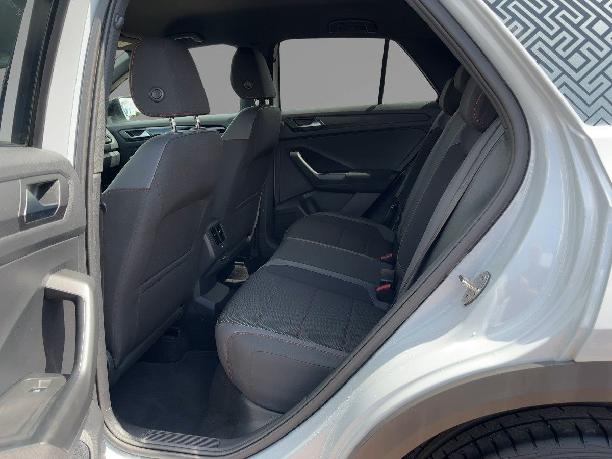 Volkswagen T-Roc 1.5 TSI Sport - Samsaru's Car Outlet