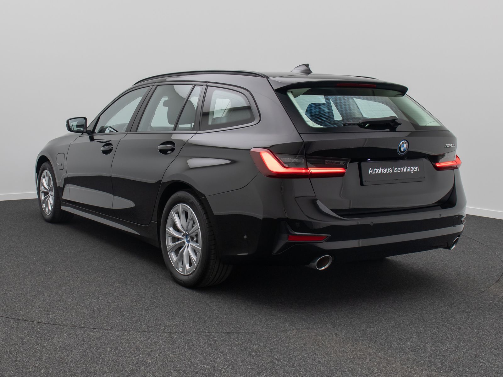 BMW 320e - Samsaru's Car Outlet