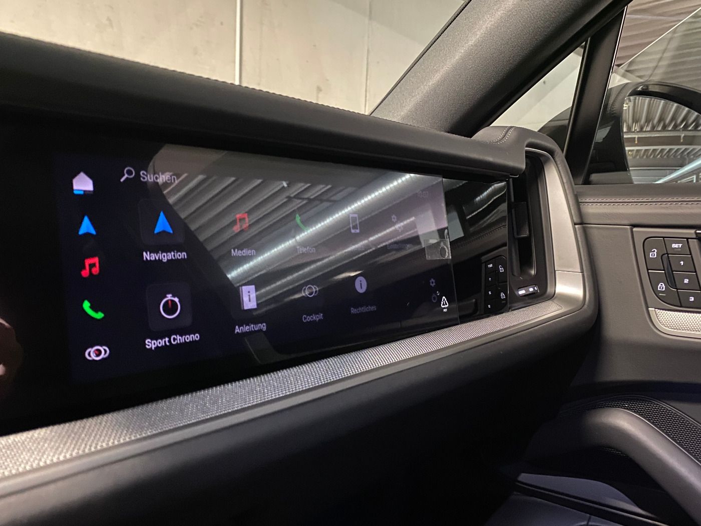 Porsche Cayenne E-Hybrid Coupe | Adaptive Luftfederung |