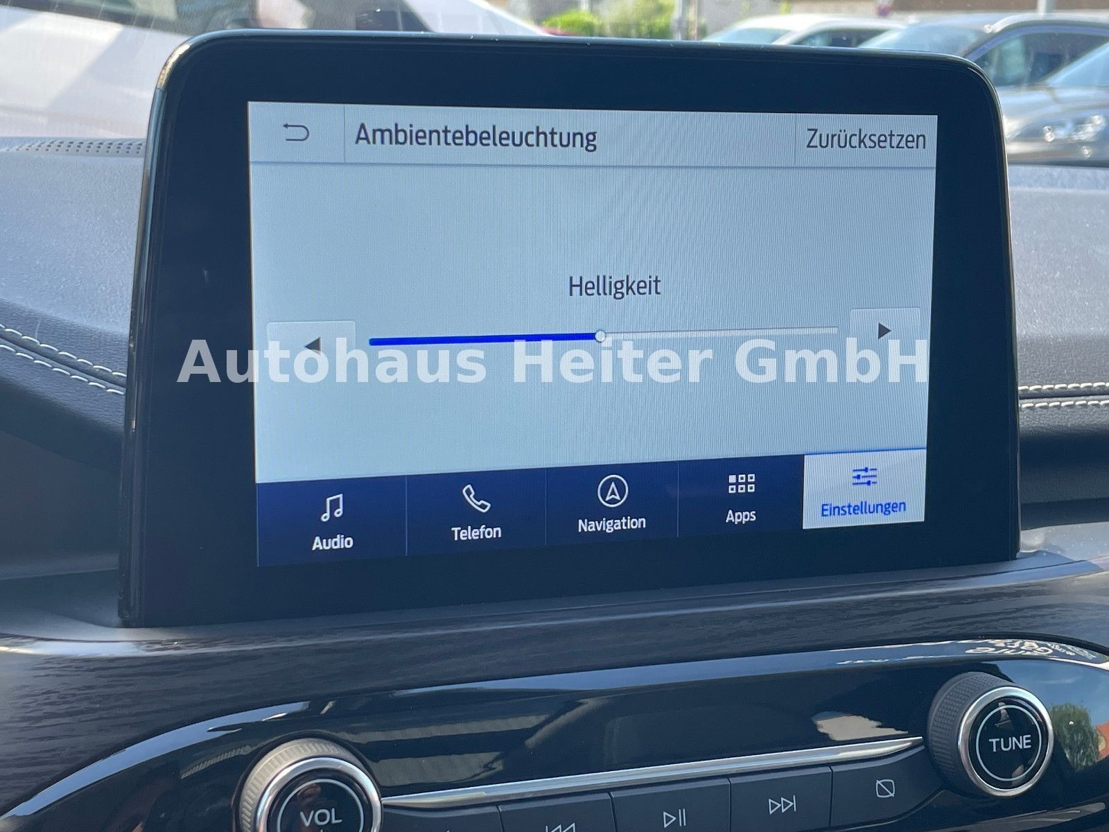 Ford Kuga FHEV Allrad Vignale - Samsaru's Car Outlet