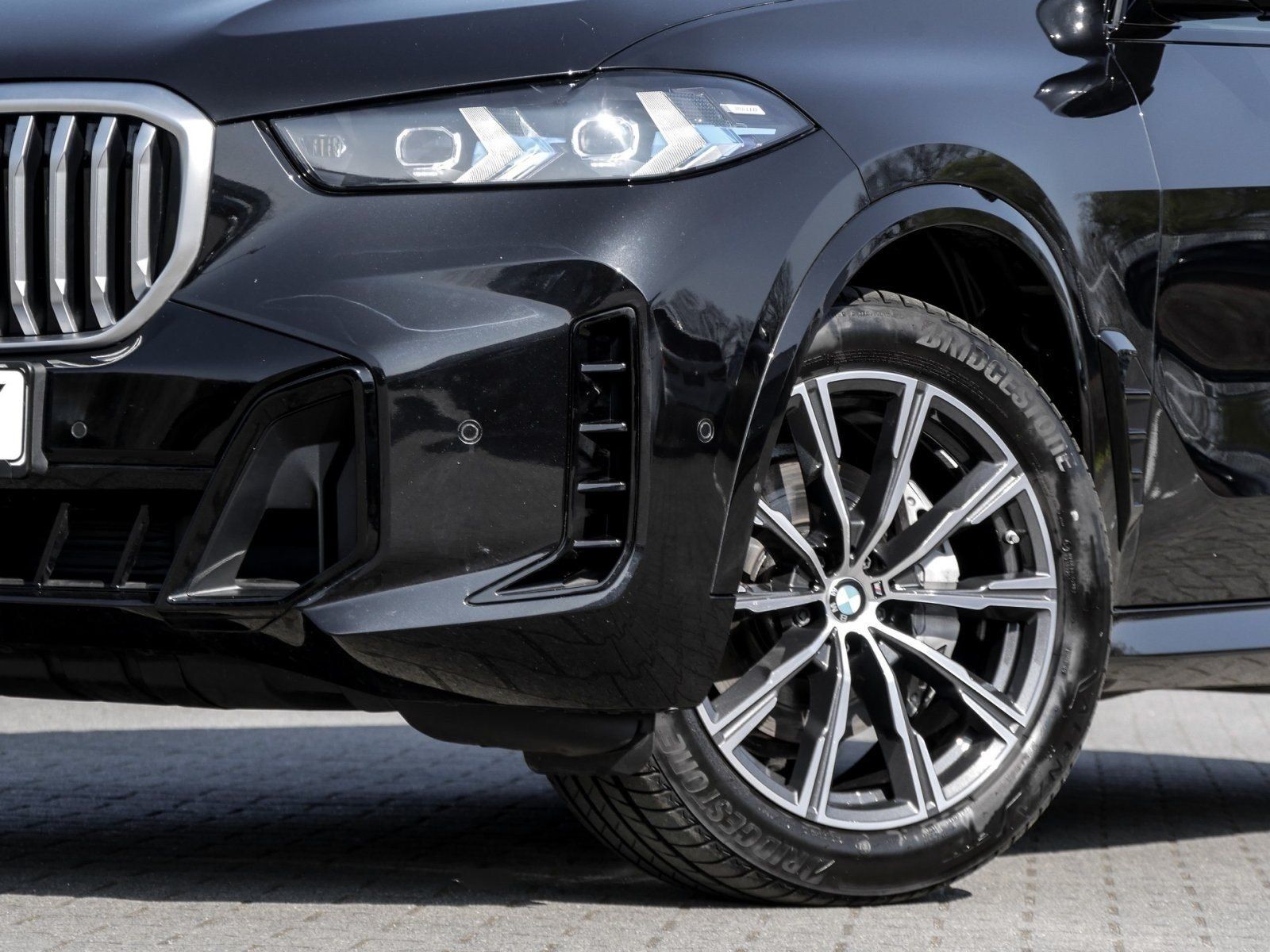 BMW X5 xDrive30d M SPORT+7Sitzer+H/K+AHK+PANO+DA PRO