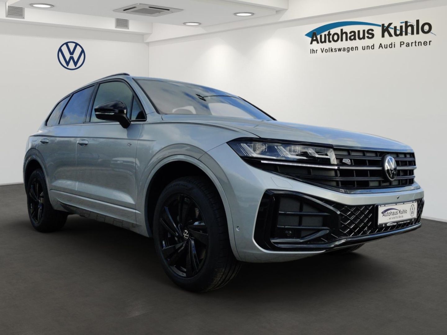 Volkswagen Touareg R-line 3.0 TDI, 5J.Garantie, AHK, Standh