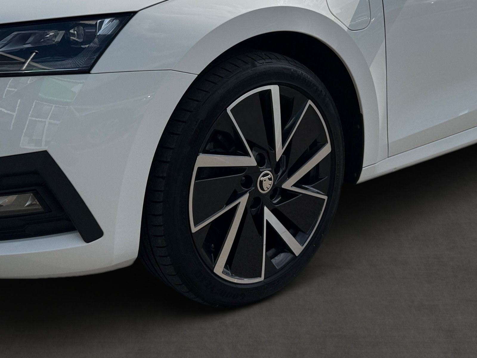 Skoda Octavia Lim. 1.4 TSI Style iV - Samsaru's Car Outlet