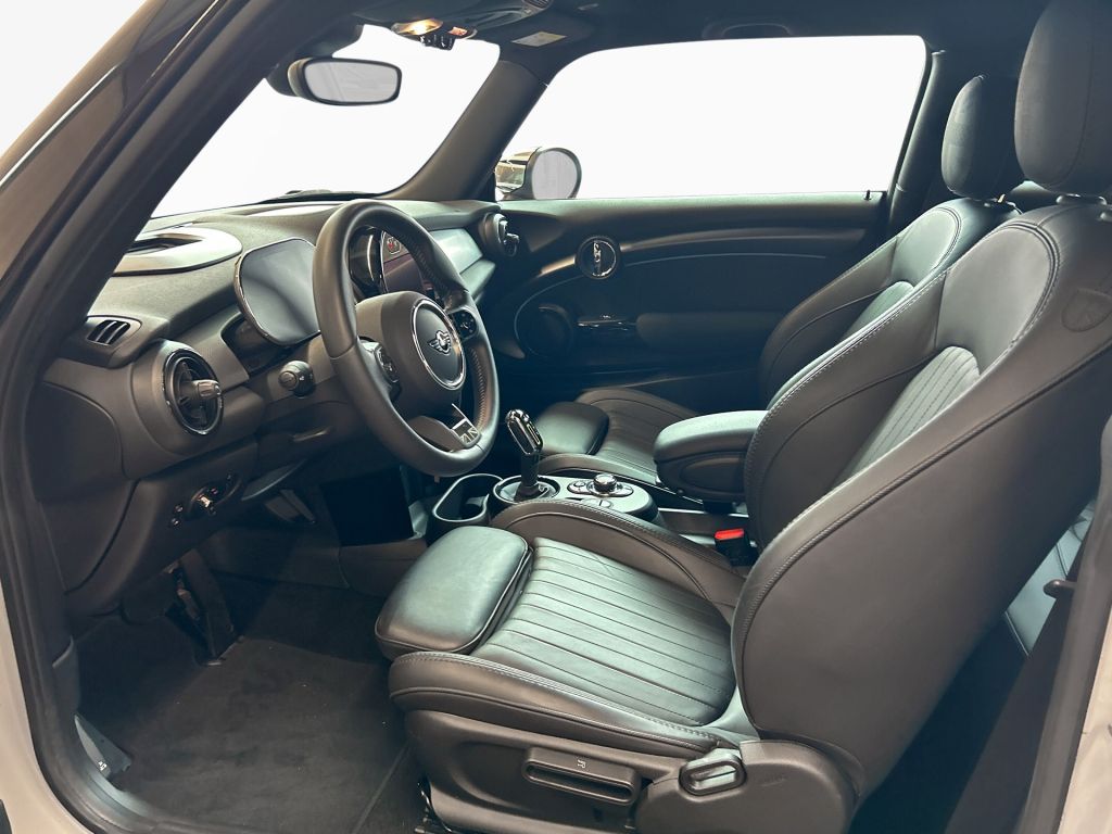 MINI Cooper SE MINI Yours Trim - Samsaru's Car Outlet