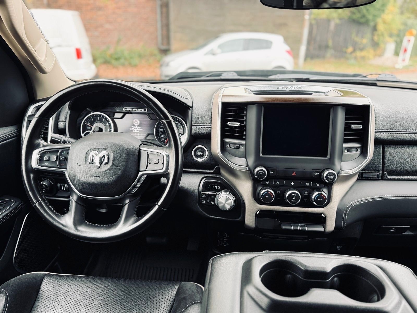 Dodge LPG*LARAMIE*OFFROAD*LIFT*AHK*NAVI*LED*GARANTIE*