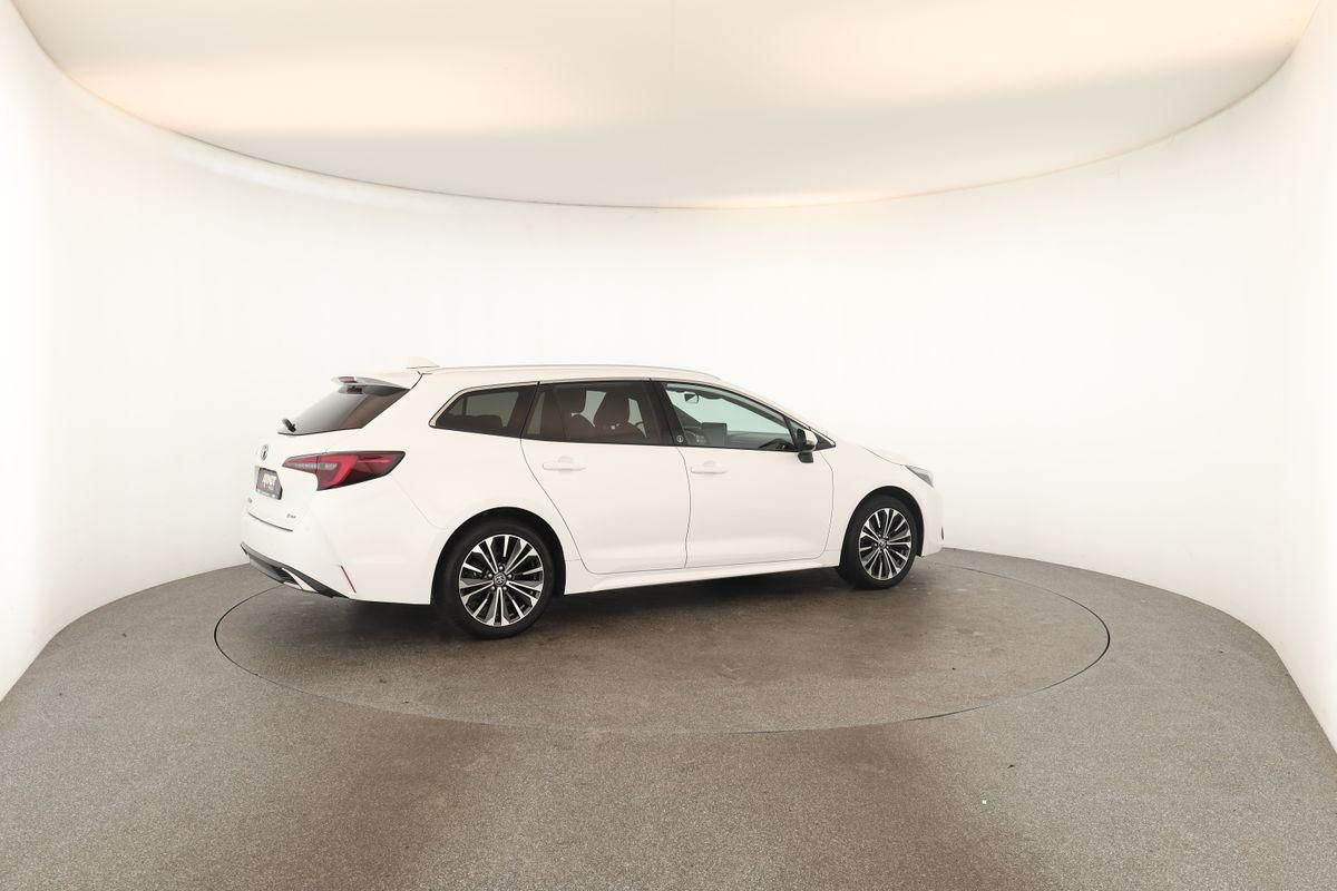 Toyota Corolla Touring Sports 2.0 CVT Team D Navi Kam