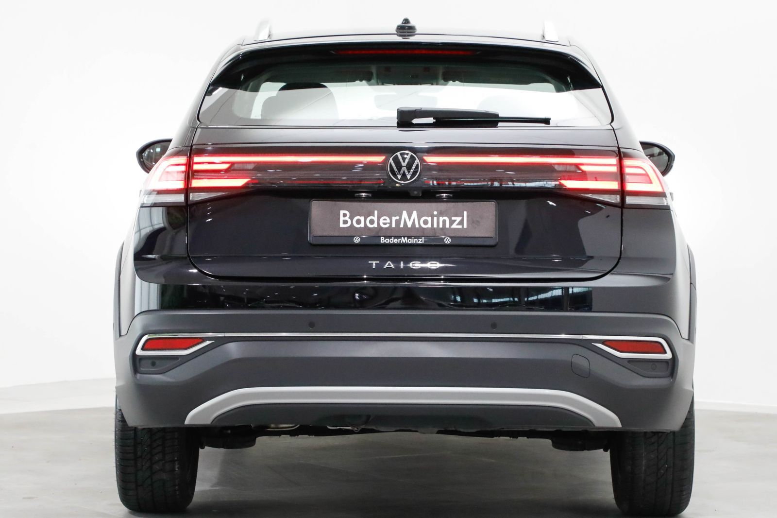 Volkswagen Taigo 1.0 TSI Style - Samsaru's Car Outlet