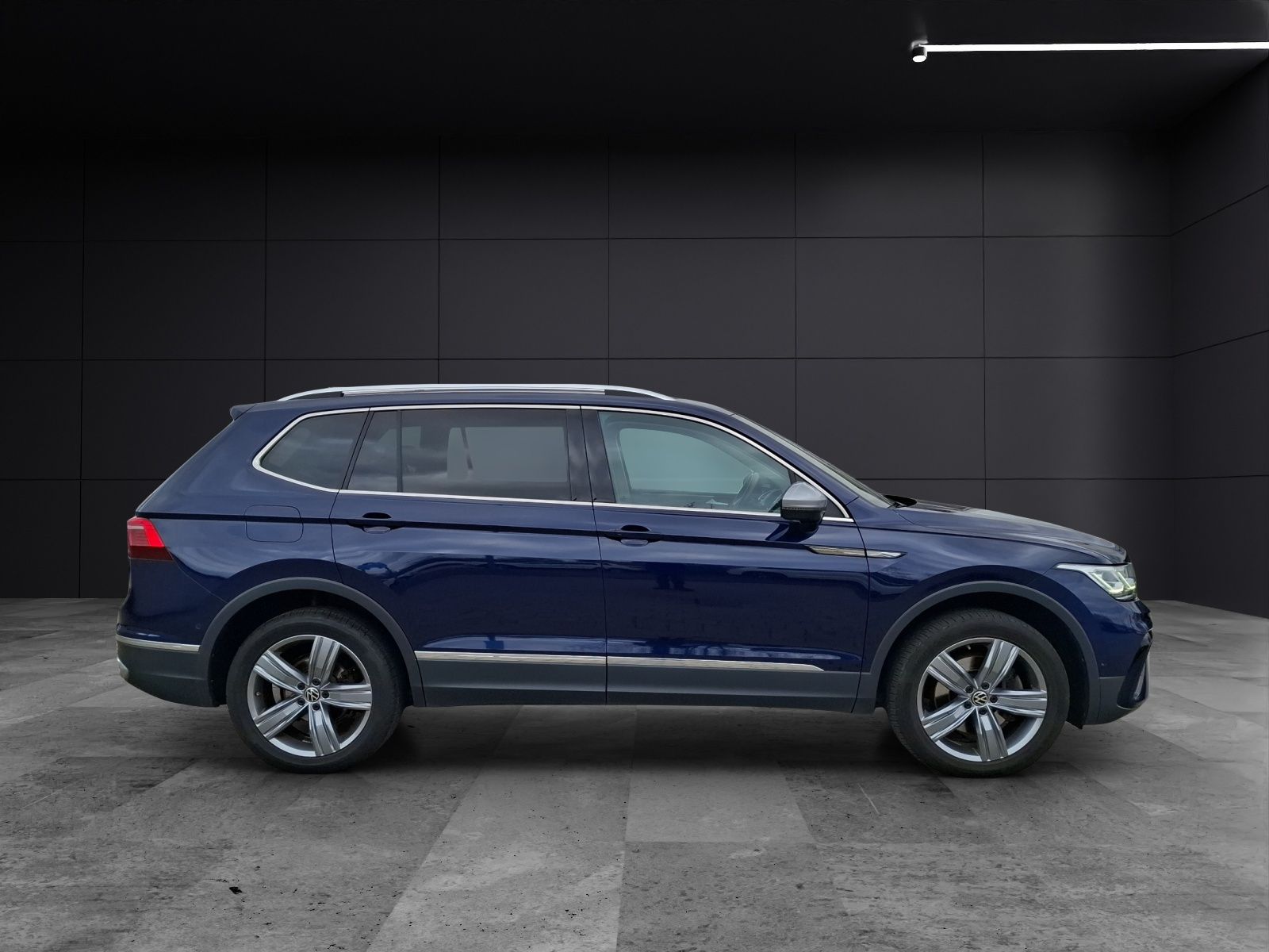 Volkswagen Tiguan Allspace TDI Elegance DSG 4M Standhzg Mat