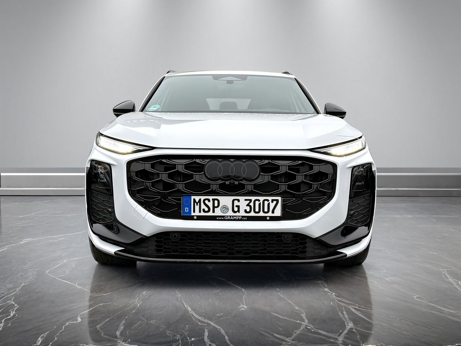Audi Q3 TDI TECH PLUS+AHK+SHZ+KAMERA+NAVI+S-LINE+