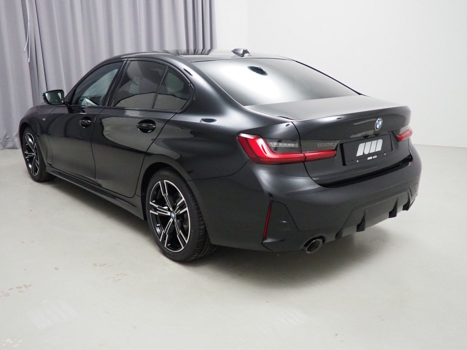BMW 320D xDrive - Samsaru's Car Outlet