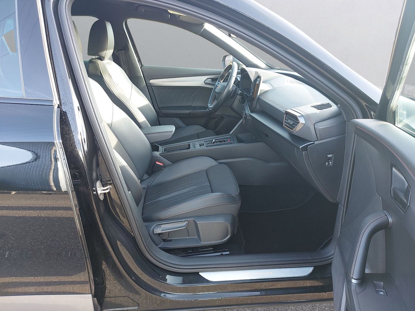 Cupra Formentor 1,4 e-HYBRID DSG LED NAVI KAMERA SHZ