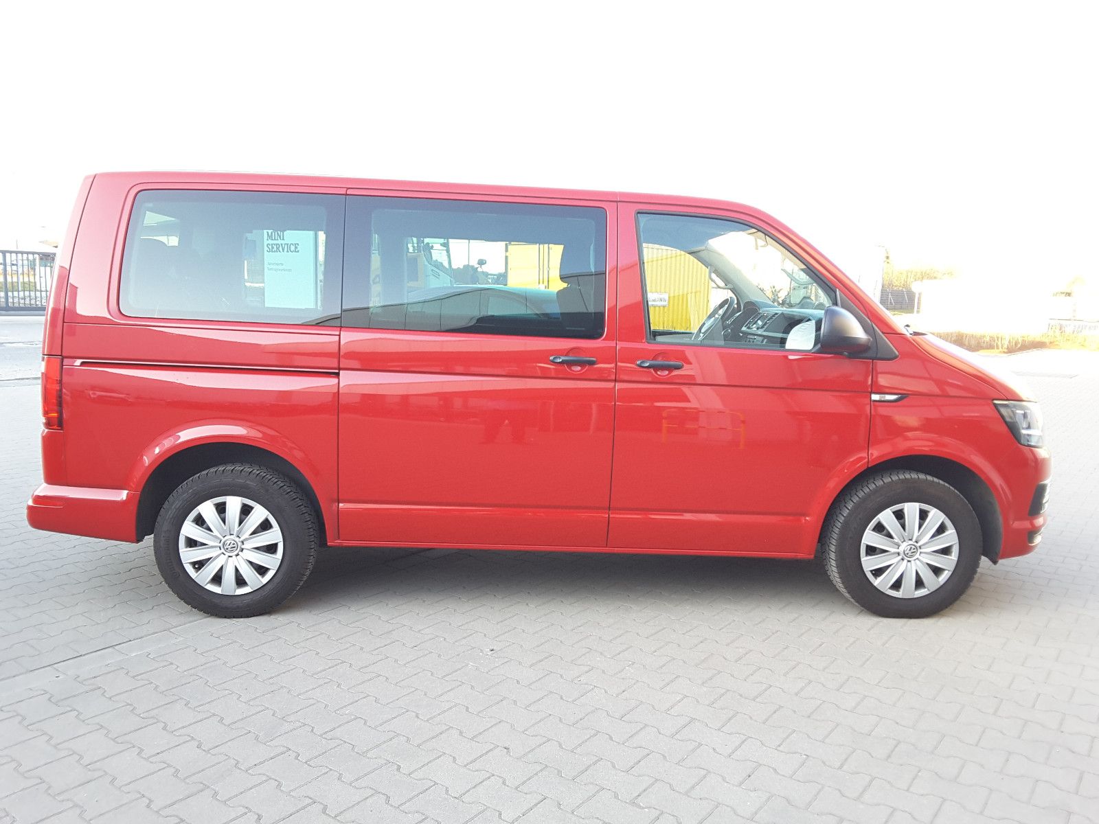 Volkswagen T6 Multivan 2.0 TDI DSG - Samsaru's Car Outlet