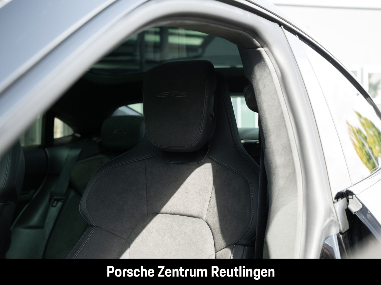 Porsche Taycan GTS BOSE 21-Zoll Luftfederung LED-Matrix