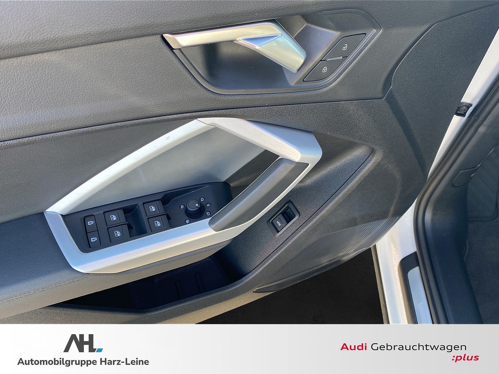 Audi Q3 TFSI advanced quattro - Samsaru's Car Outlet