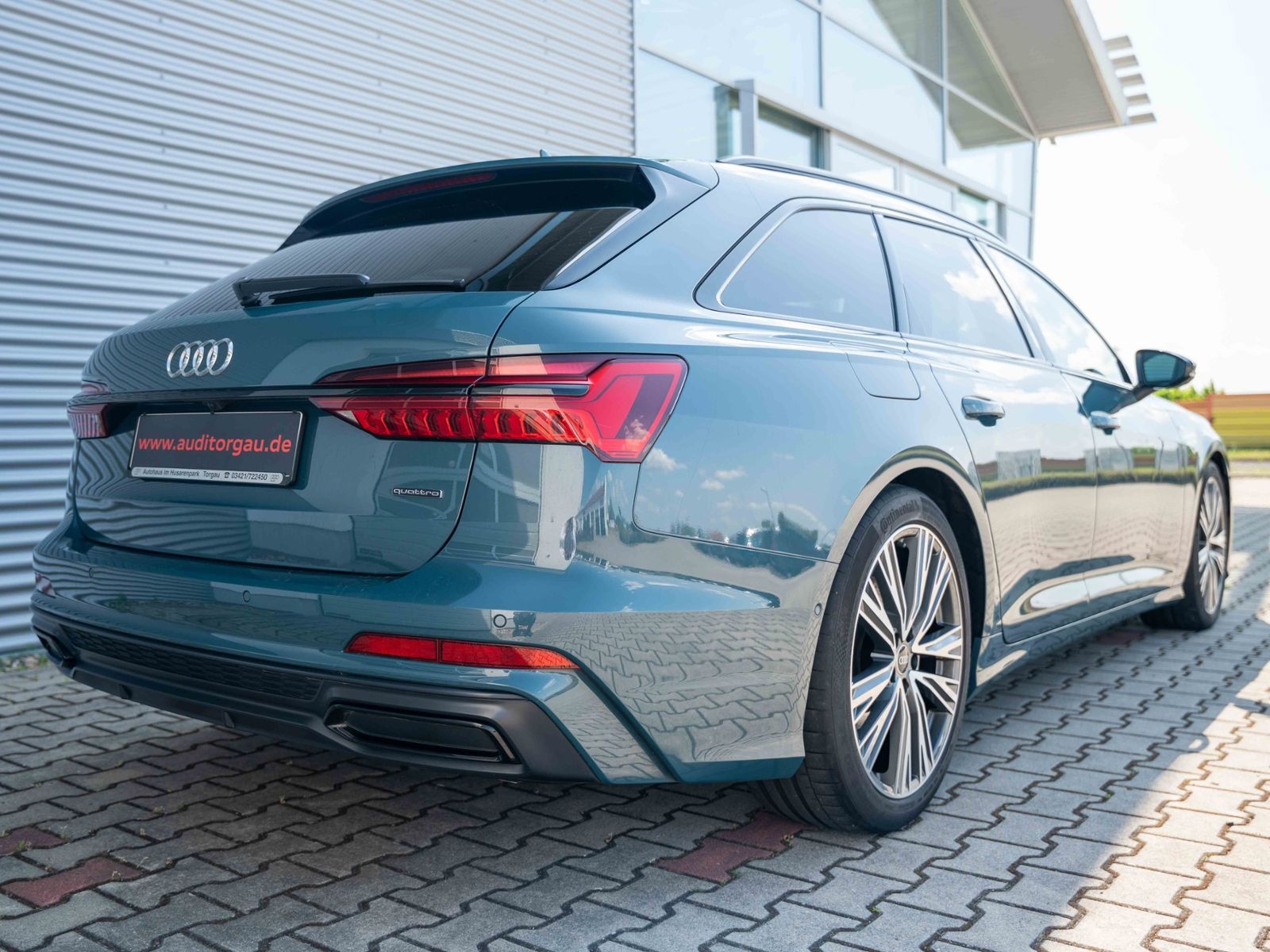 Audi A6 Avant 55 TFSI e quattro sport - Samsaru's Car Outlet