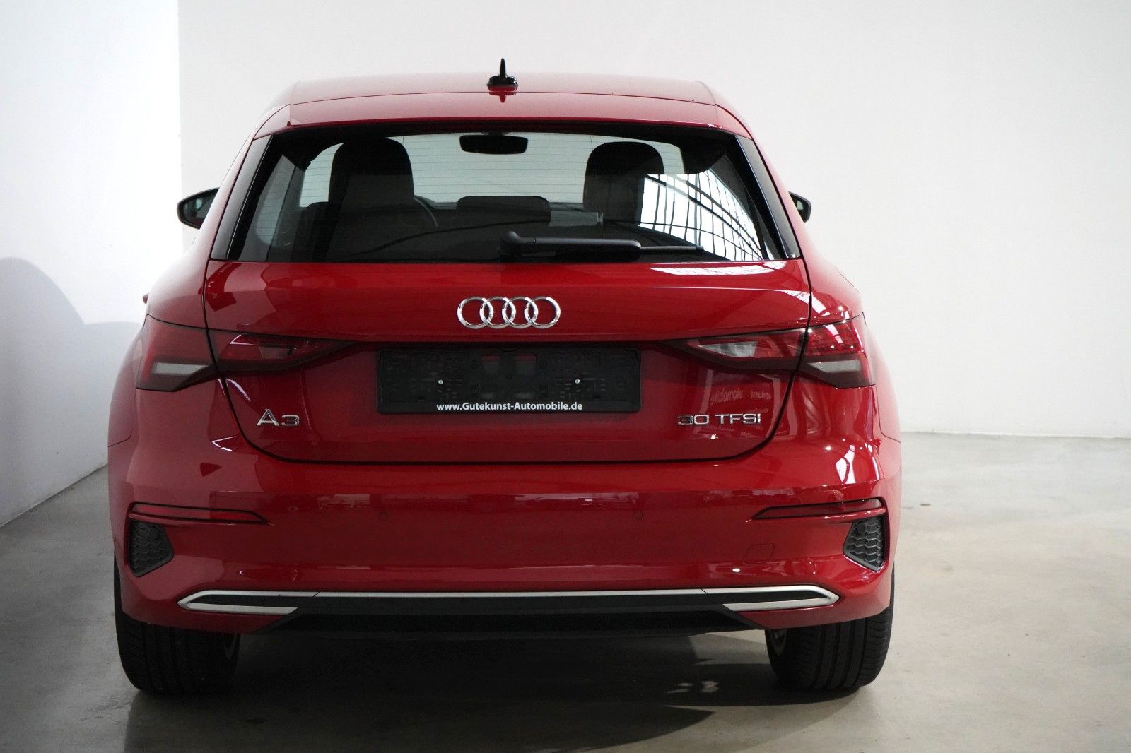 Audi A3 30 TFSI Advance - Samsaru's Car Outlet