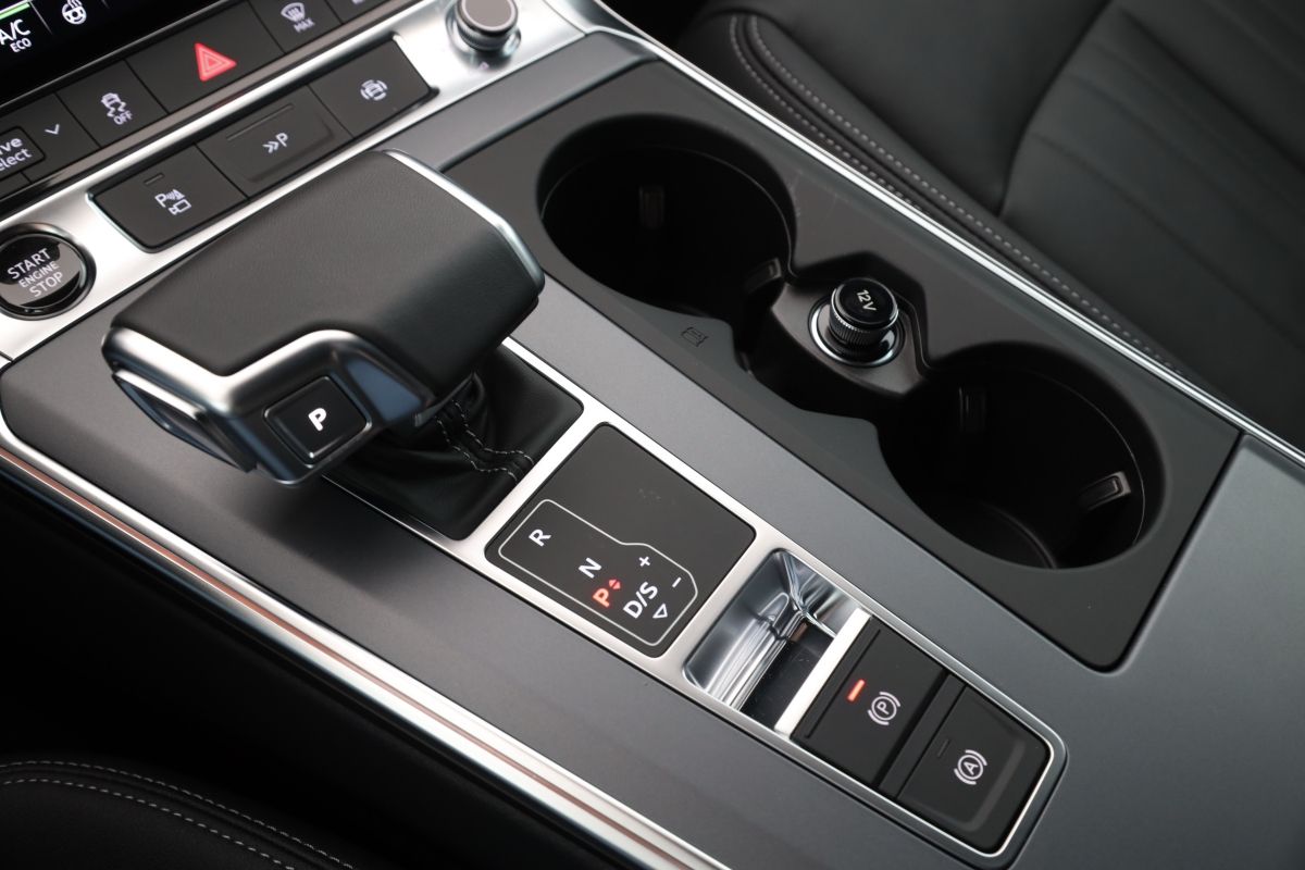 Audi A6 Avant 40 TDI quattro S tronic - Samsaru's Car Outlet