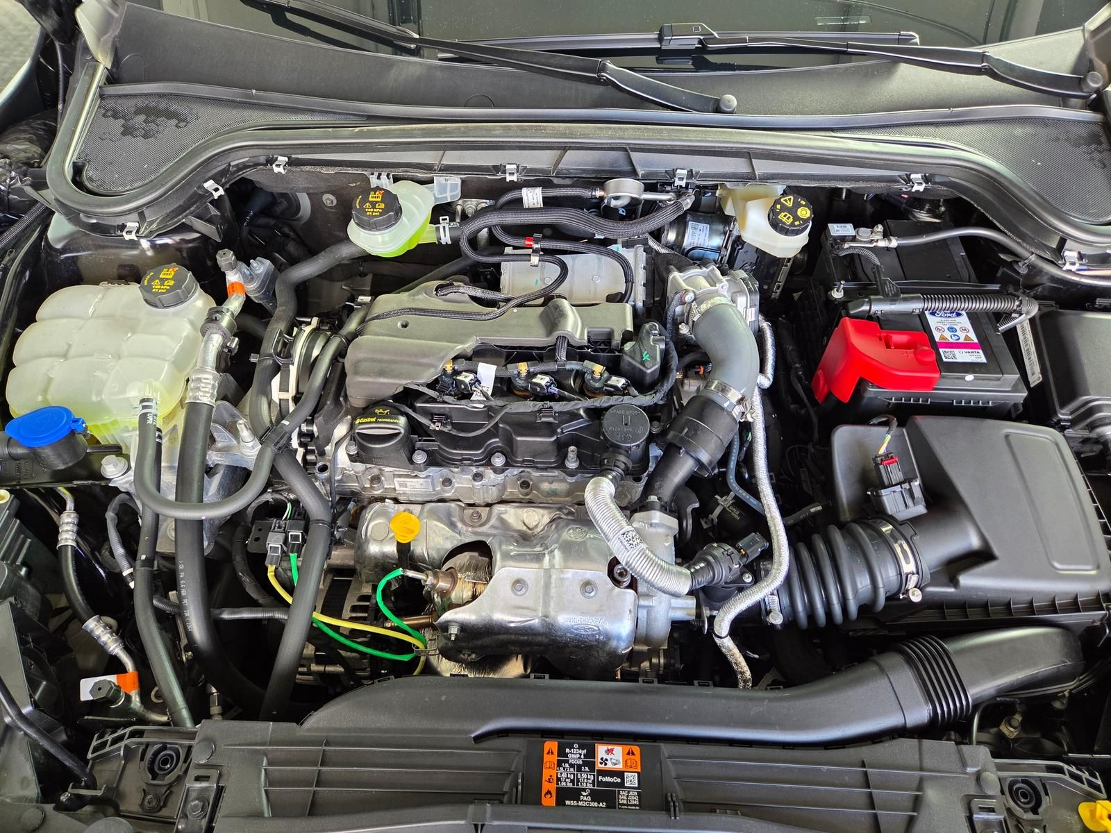 Ford Focus Turnier Active X+ AHK ABNEHMBAR+PANORAMADA