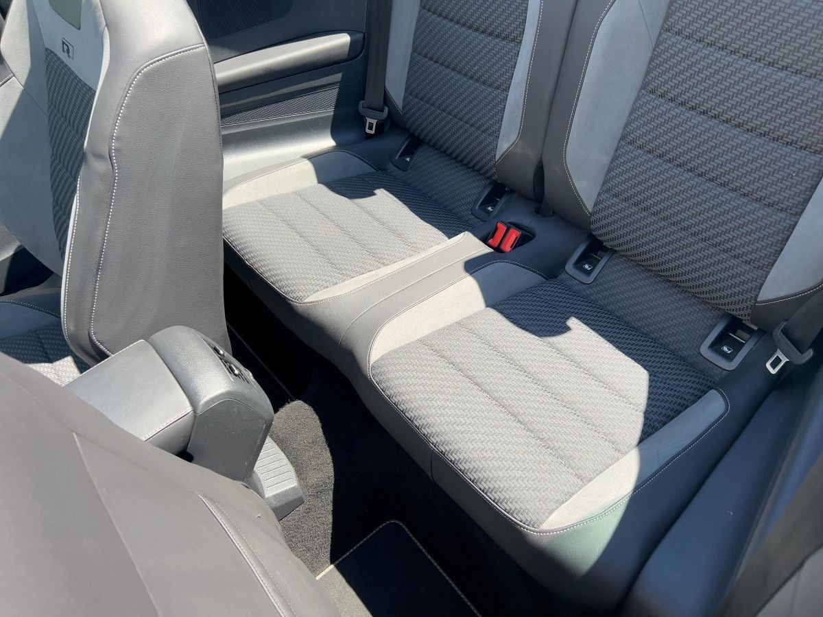 Volkswagen T-Roc R-Line - Samsaru's Car Outlet