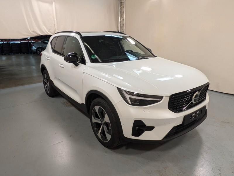 Volvo XC40 B4 DSG Ultra Dark - Samsaru's Car Outlet