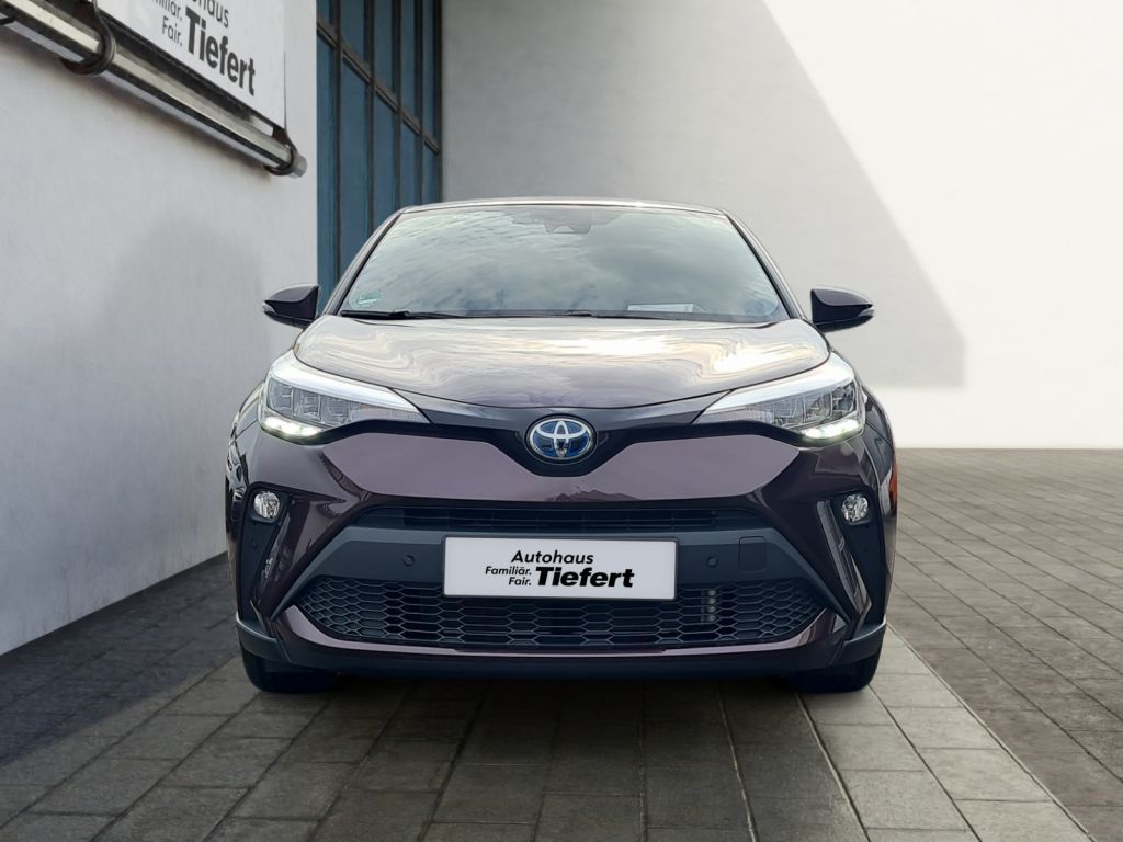 Toyota C-HR Hybrid - Samsaru's Car Outlet