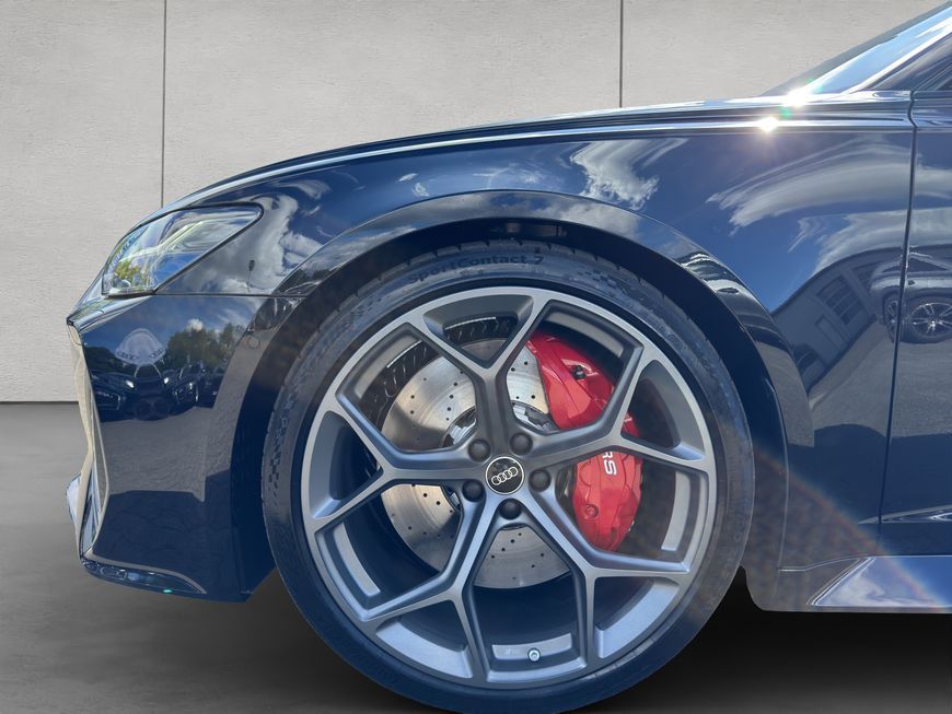 Audi RS6 Avant 4,0 l TFSI Performace quattro Pano AHK