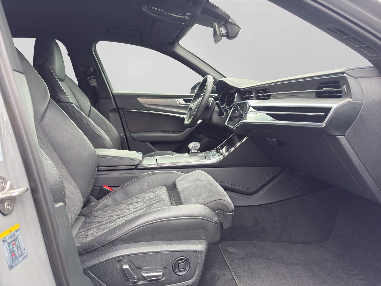 Audi RS 6 Avant Q LM21 OPS MMI