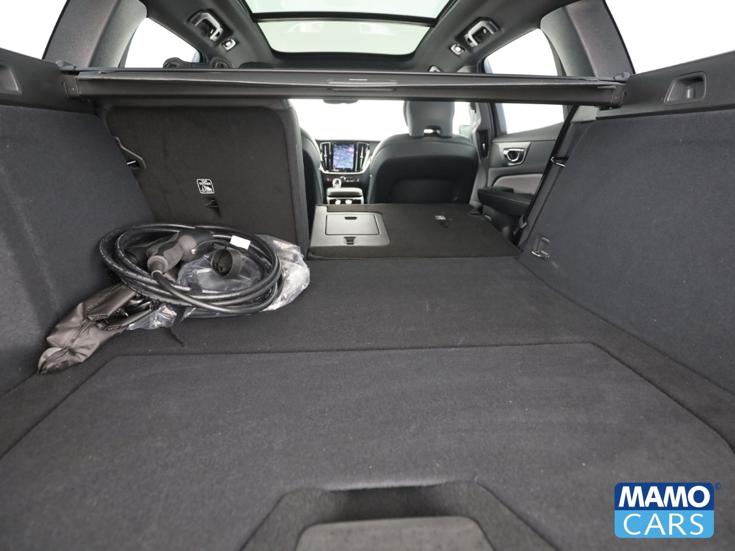 Volvo V60 T6 Recharge AWD Ultra Dark Plug-In Hybrid