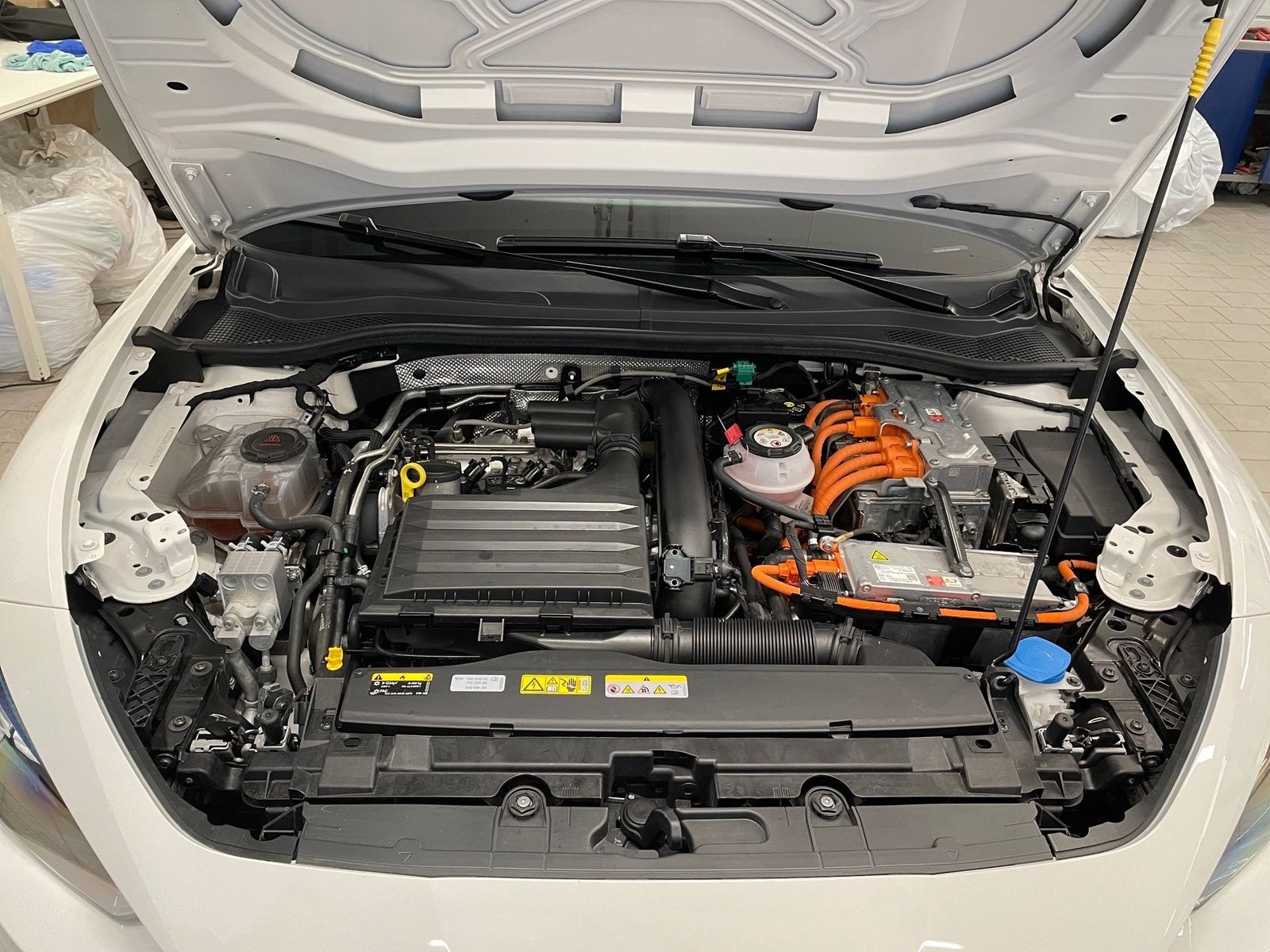Seat Leon 1.4 TSI e-Hybrid FR *AHK*KAMERA*NAVI*LED*