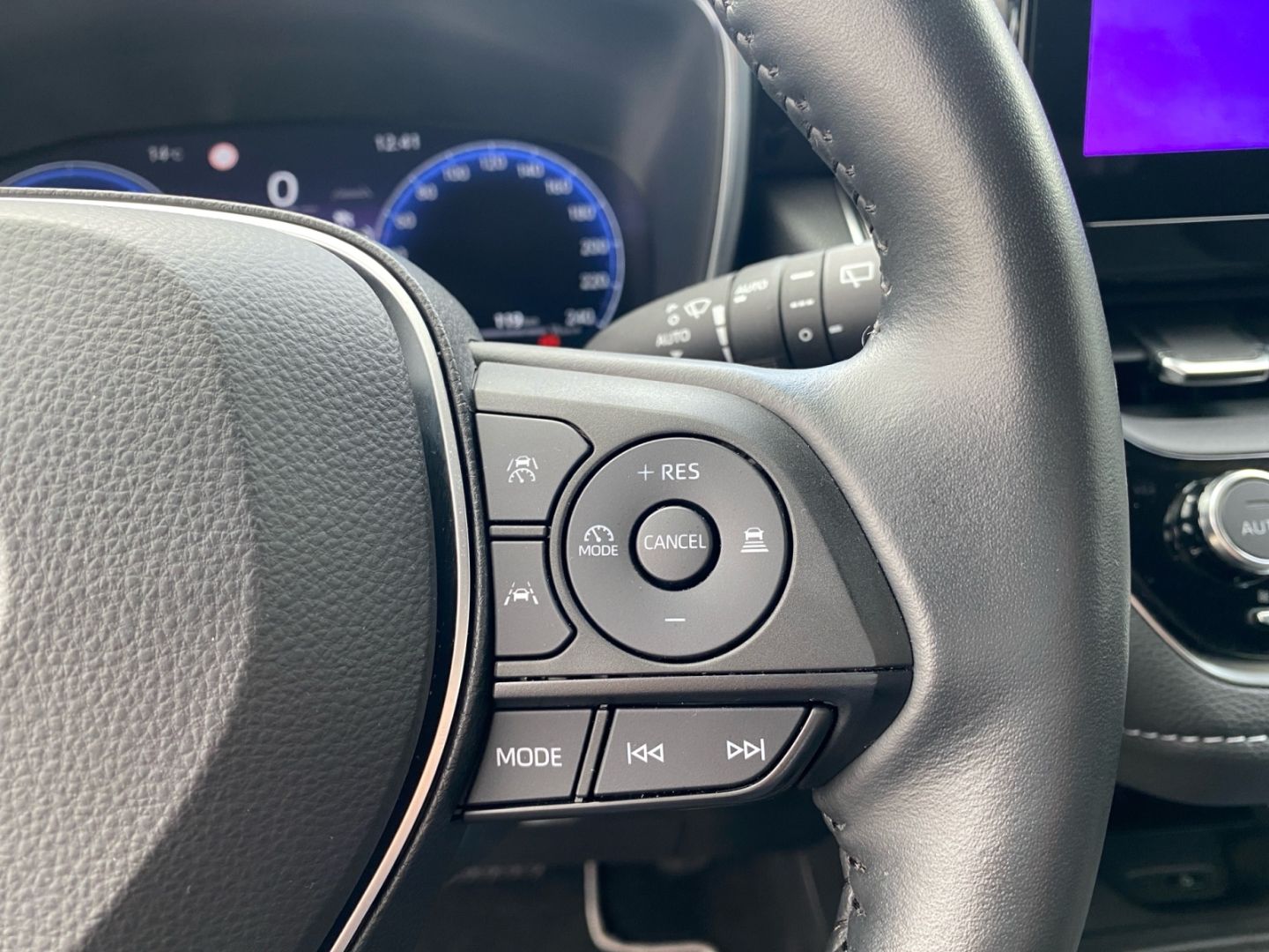 Toyota Corolla 1.8 Hybrid TS Team D *Navi*LED*CarPlay*