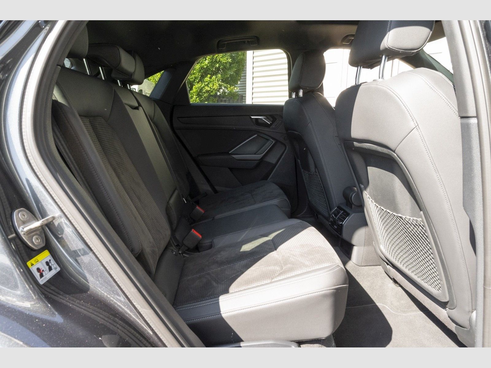 Audi Q3 SB S line 45 TFSI quat. S tronic - Samsaru's Car Outlet