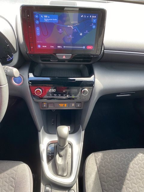 Toyota Yaris Cross Hybrid Navi Kamera SHZ ALU