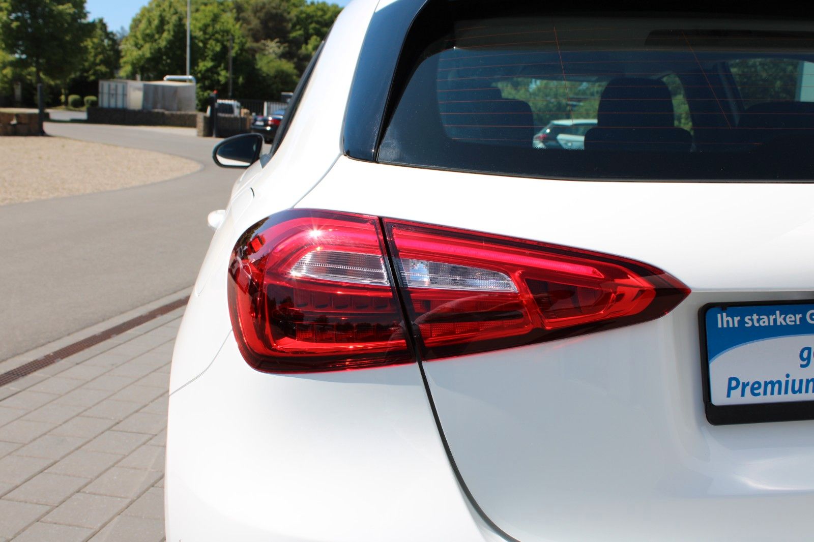 Mercedes-Benz A 200 - Samsaru's Car Outlet