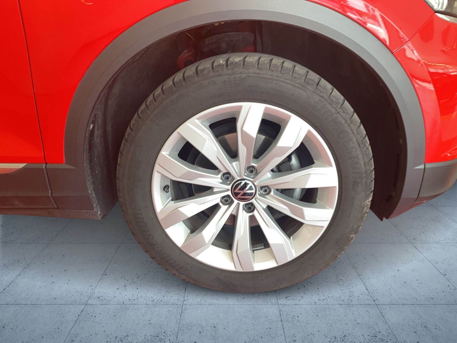 Volkswagen T-Roc Sport - Samsaru's Car Outlet