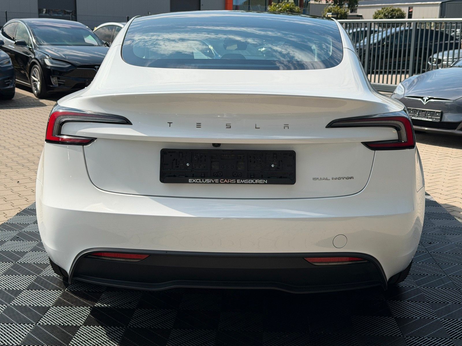 Tesla MODEL 3 HIGHLAND LR AWD | ENHANCED AP 4 KI |