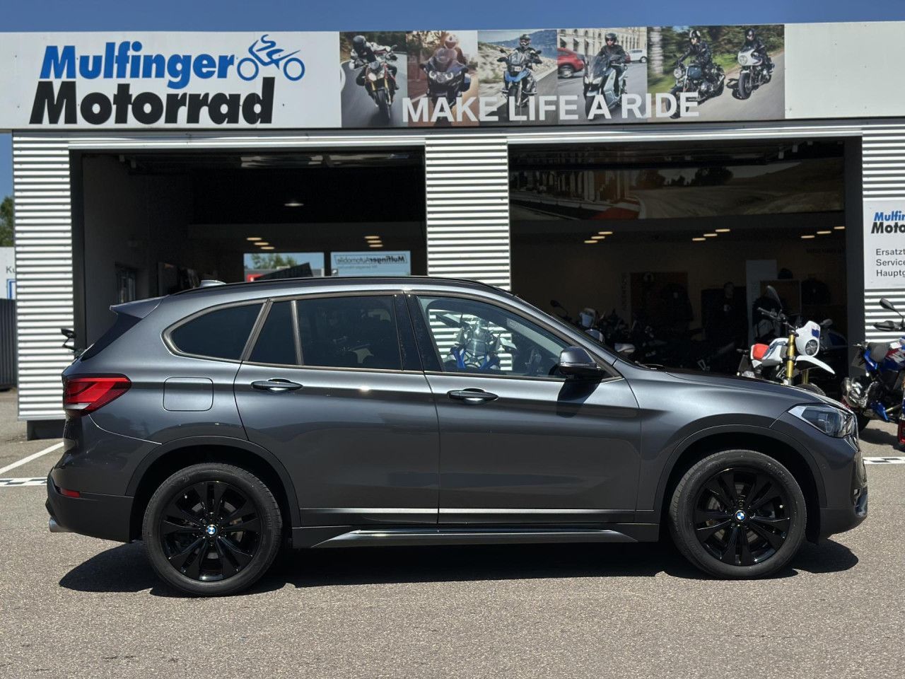 BMW X1 xDrive20d Sport Line - Samsaru's Car Outlet