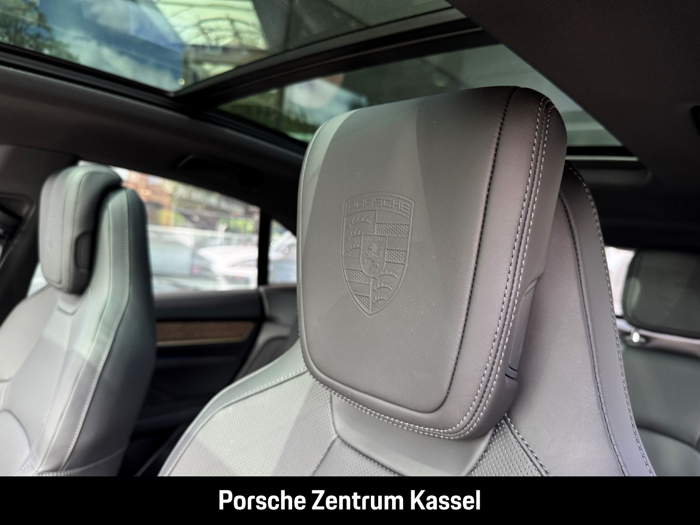 Porsche Macan Electric 4 Matrix LED